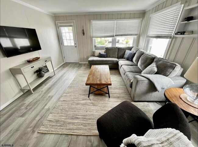 Building Photo - 512 W Brigantine Ave