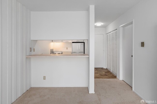 Building Photo - 95 Red Rock Way