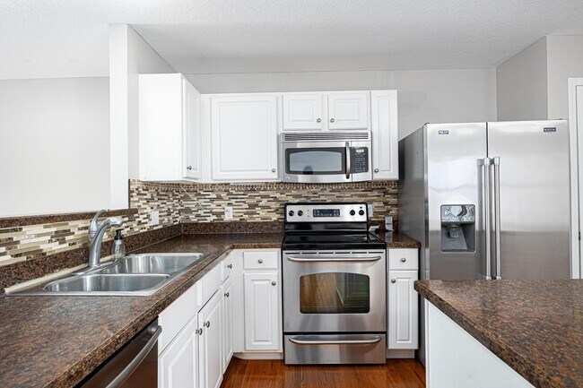 Building Photo - 6012 Turnwood Dr