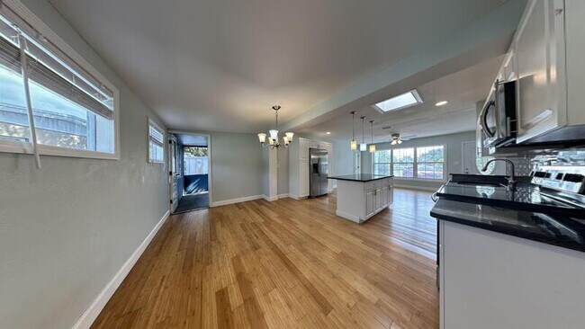 Building Photo - 9401 88th Way N
