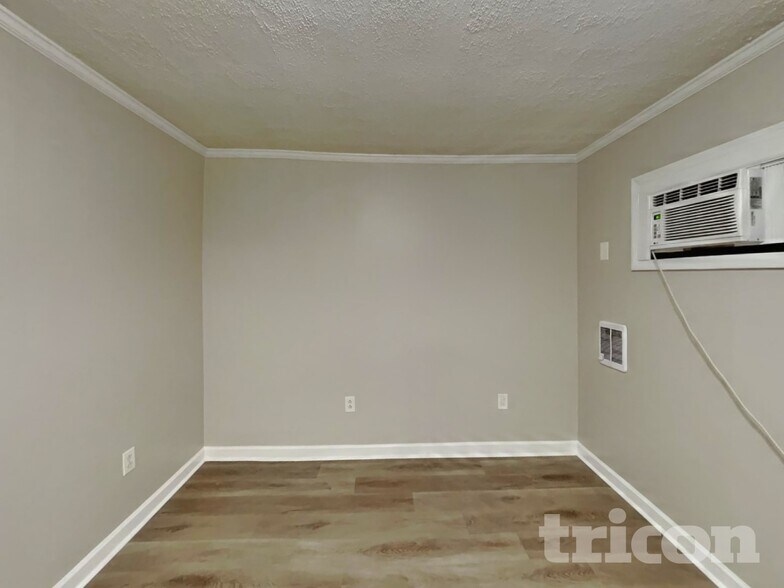 Building Photo - 3009 Blackwood Dr