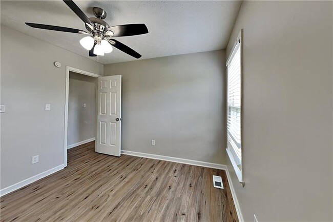 Building Photo - 39 Fawn Trail