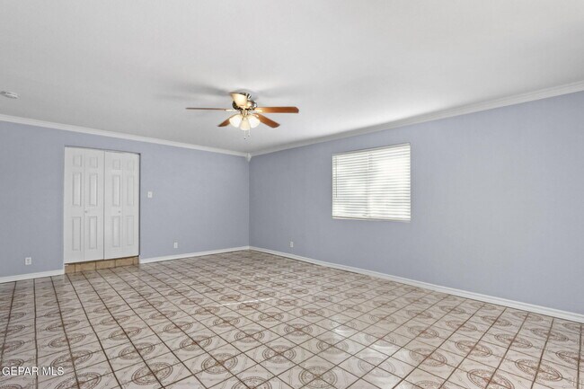 Building Photo - 390 Arvin Cir