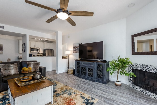 Building Photo - 14145 N 92nd St