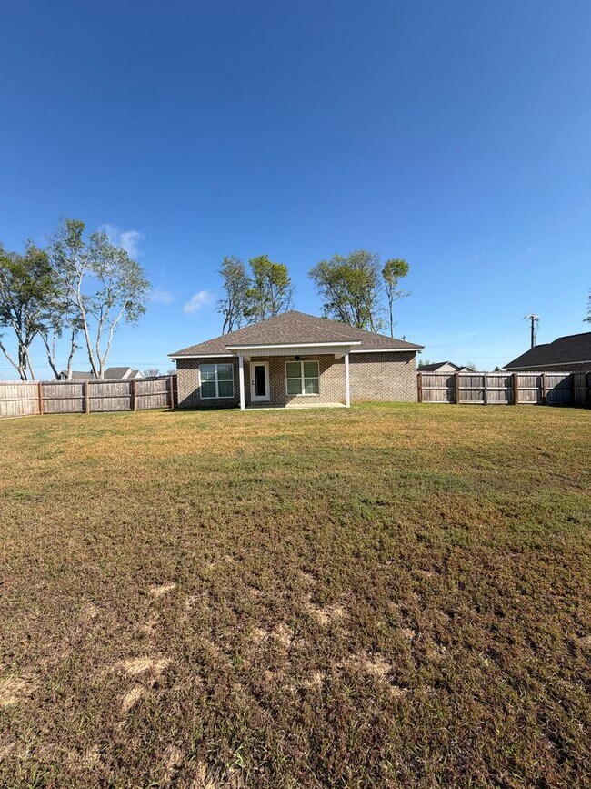 Building Photo - Available Now!