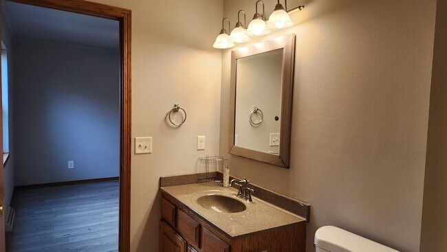 Building Photo - 5153 Oak Valley Dr