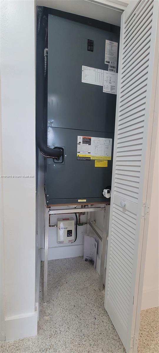 Building Photo - 43 Glen Royal Pkwy