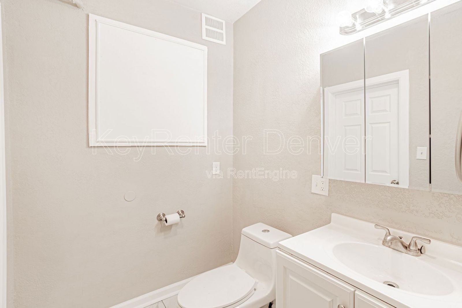 Building Photo - 4768 Vine St