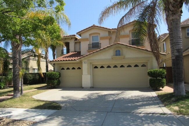 Primary Photo - Beautiful Deer Ridge 4 Bed, 3 Bath Brentwo...