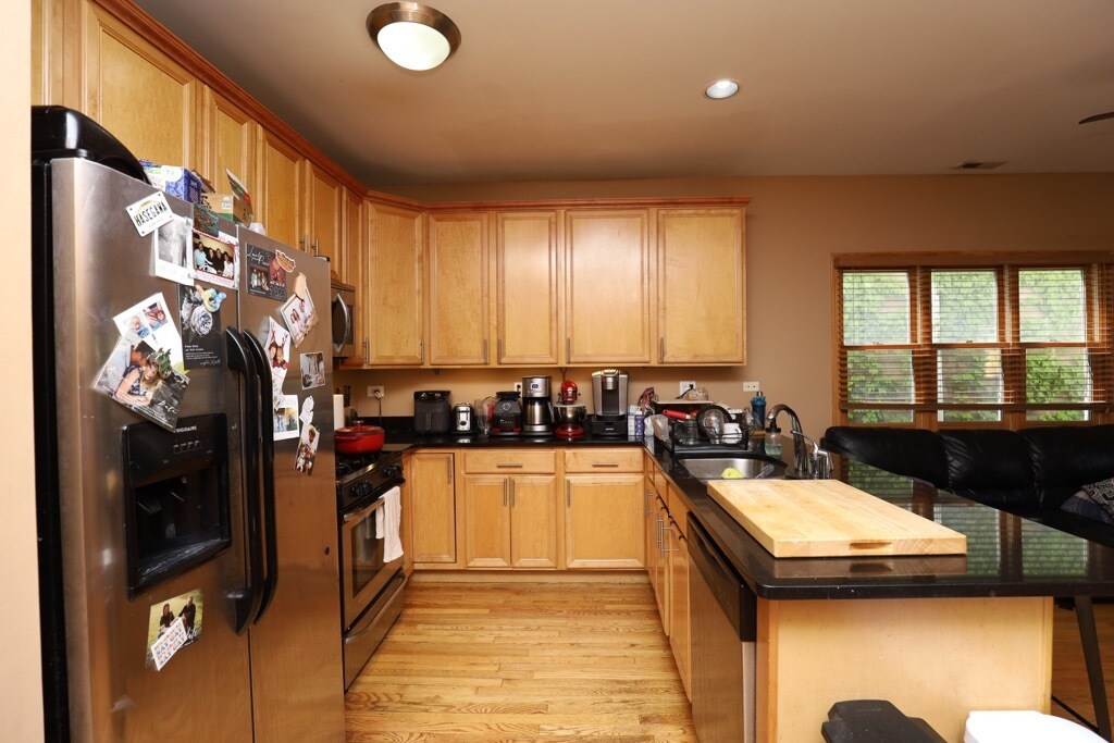 Building Photo - 724 N Willard Ct