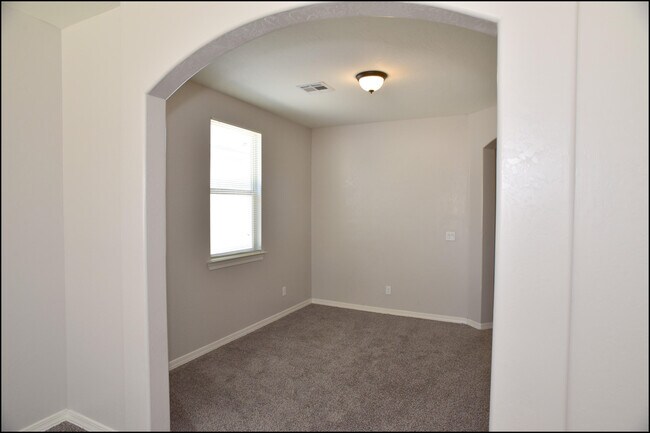 Building Photo - 10617 Hidden Palm Pl