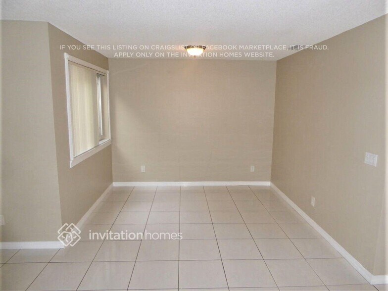 Building Photo - 10965 W Broward Blvd