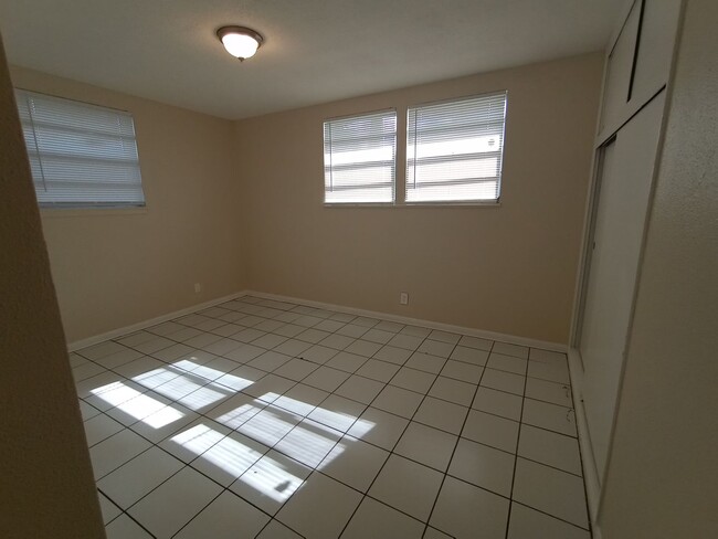 Building Photo - 3115 Prince Dr