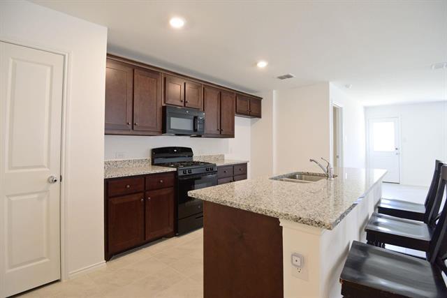 Building Photo - 14133 Aberavon Dr