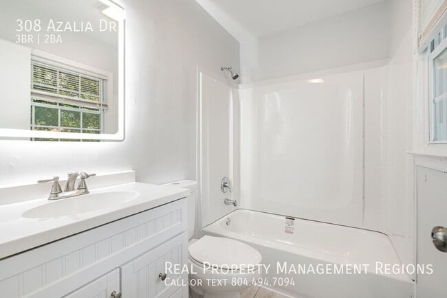 Building Photo - 308 Azalia Dr