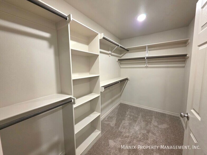 Building Photo - 1328 Bajada St