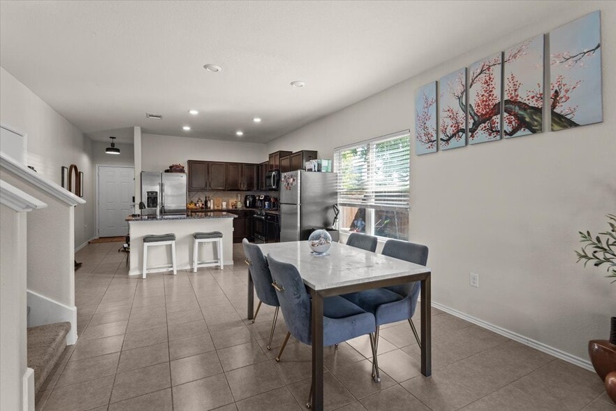 Building Photo - 3801 Black Granite Dr