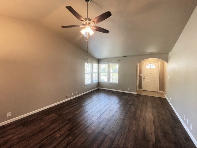 Building Photo - 3079 Boulder Dr