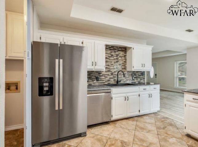 Building Photo - 3037 Cunningham Dr