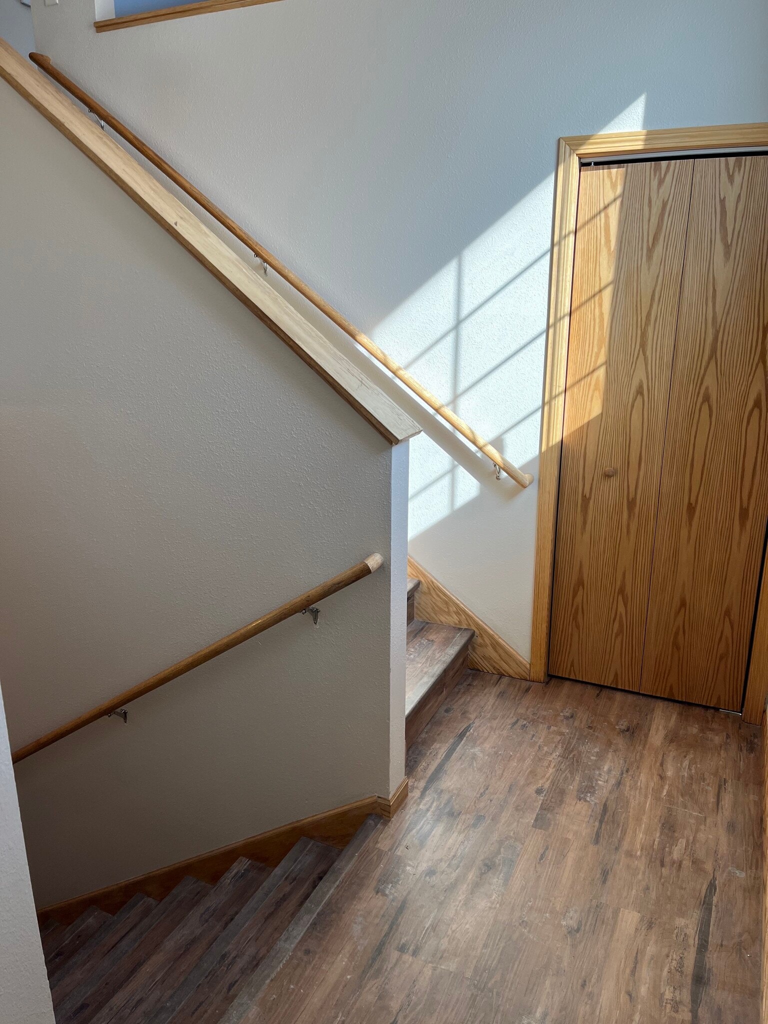 Building Photo - 540 6th Ave NE