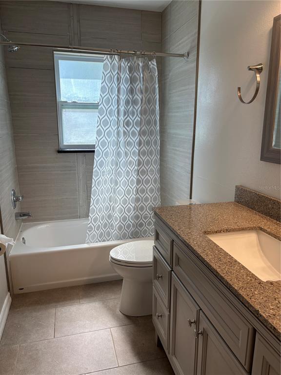 Building Photo - 8363 Jennifer Ln