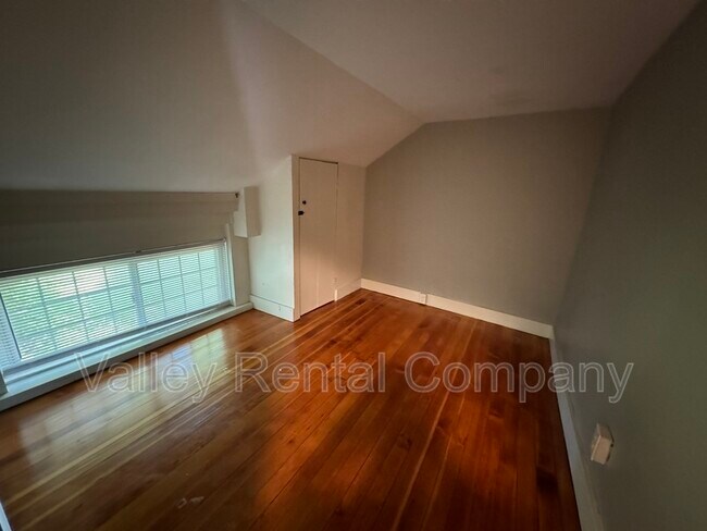 Building Photo - 130 West St