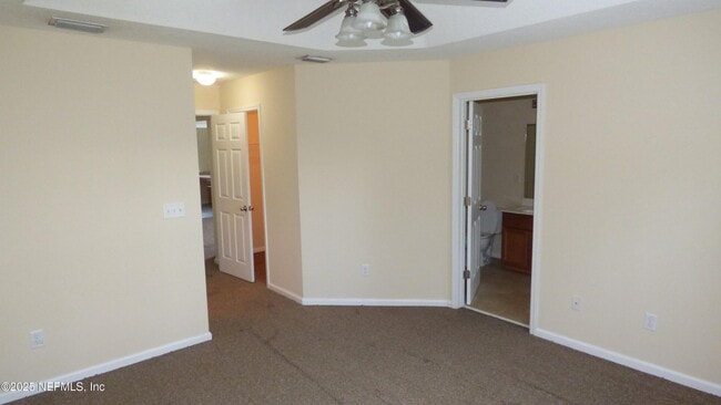 Building Photo - 8702 Ribbon Falls Ln