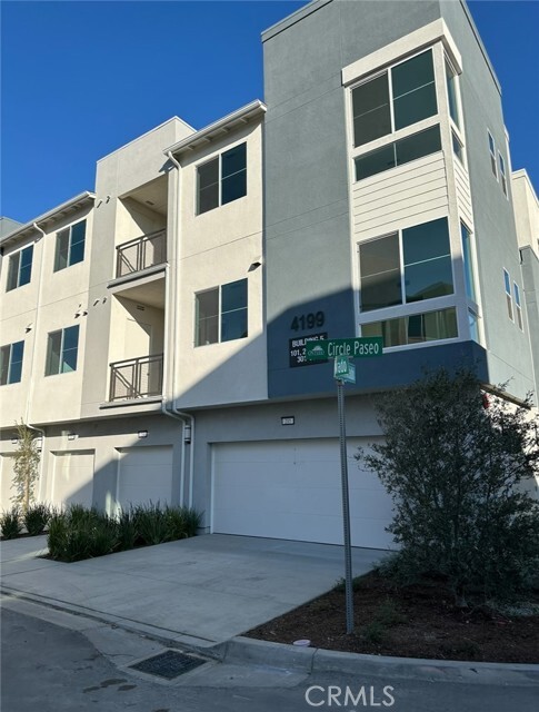Building Photo - 4199 E Cir Paseo