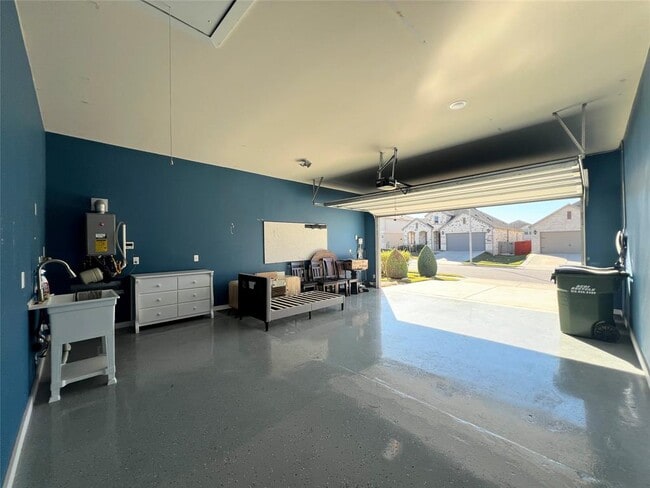 Building Photo - 6124 Teodoro Bend