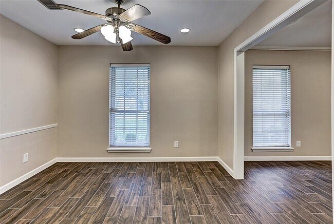 Building Photo - 6031 Cerritos Dr