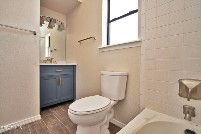 Building Photo - 11726 Stone Castle Dr
