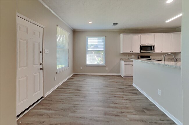 Building Photo - 17903 Timber Crossing Ln