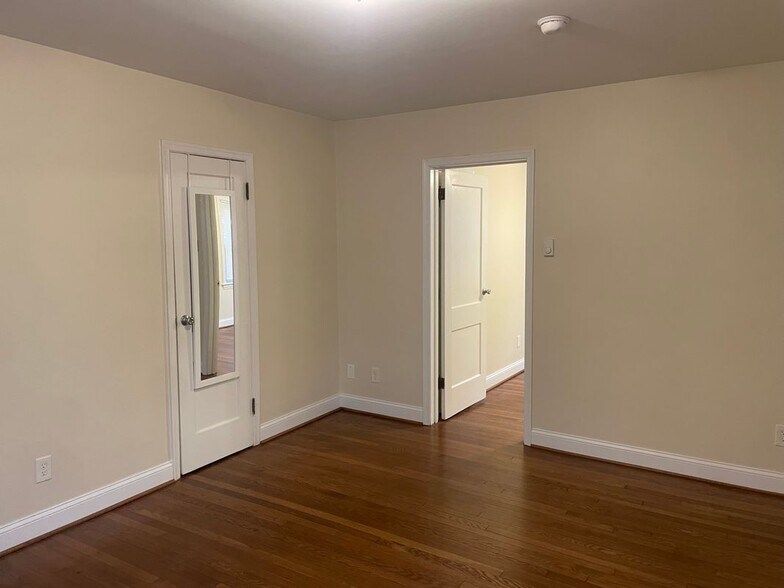 Building Photo - 7902 Garland Ave