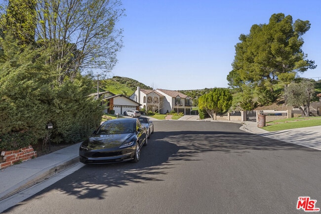 Building Photo - 11945 Sonoma Way