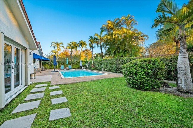 Building Photo - 12020 SW 93rd St