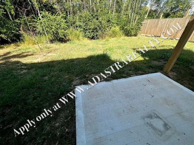 Building Photo - Beautiful Home in Independence-Available N...