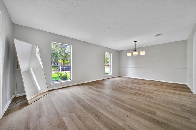 Building Photo - 12826 Rolling Valley Dr