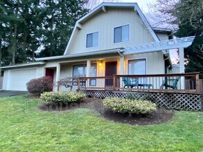 Building Photo - 5115 159th Ave NE