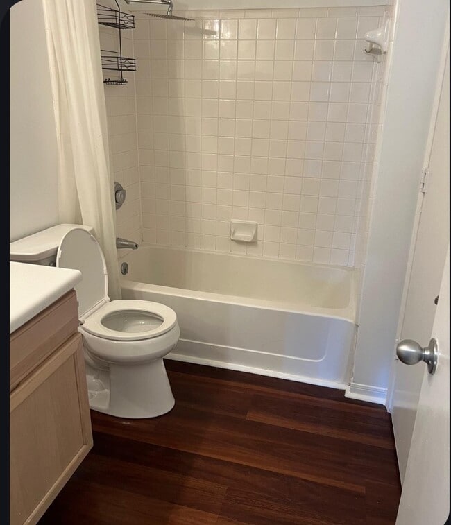 Building Photo - 2011 N Highway 17