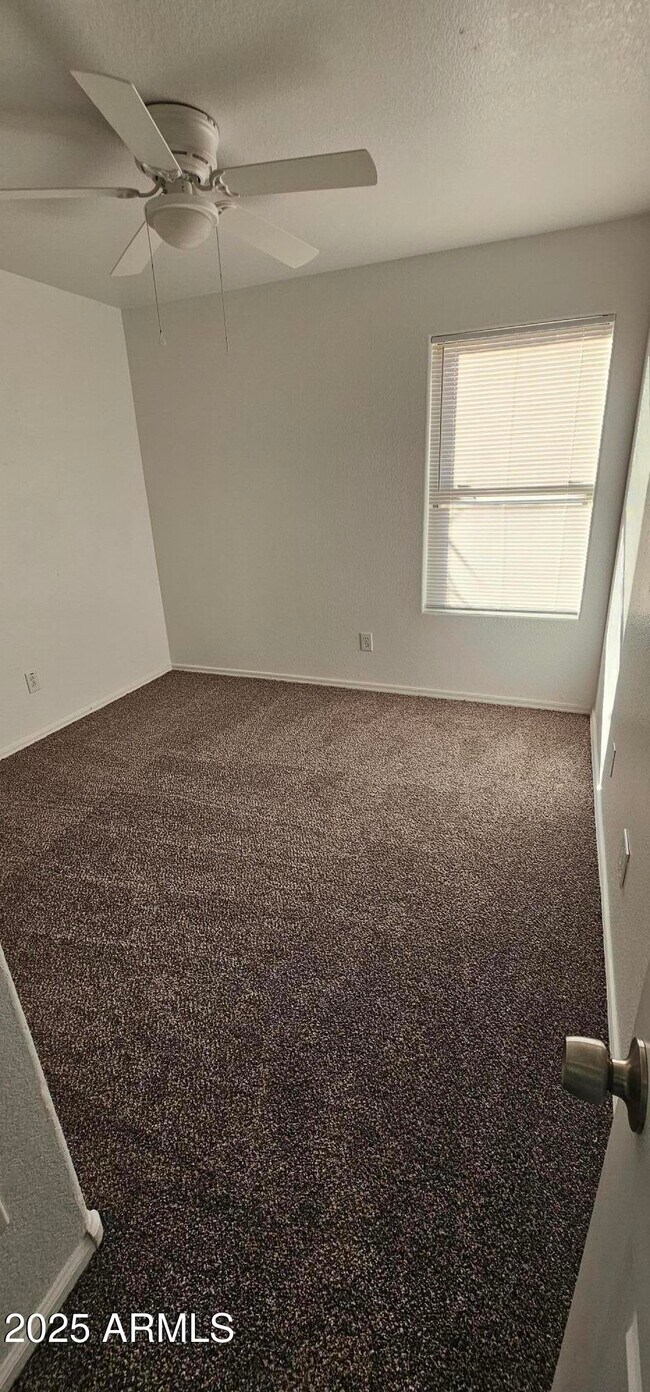 Building Photo - 11432 E Petra Ave