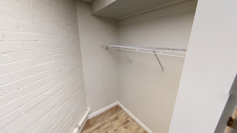 Building Photo - 500 N Thomas Rd