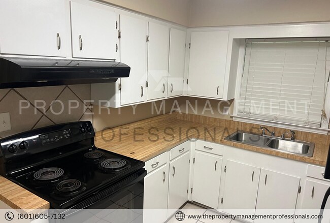 Building Photo - 1258 Deerfield Ln