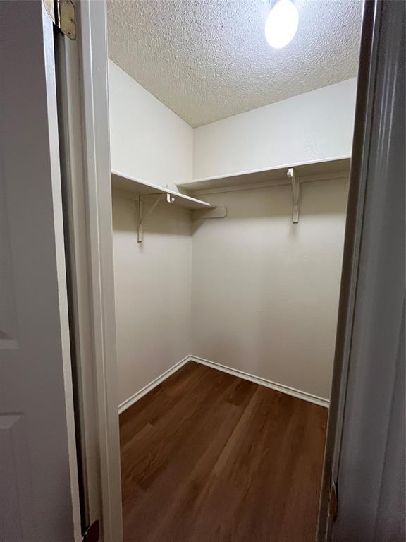 Building Photo - 862 Latteridge Dr