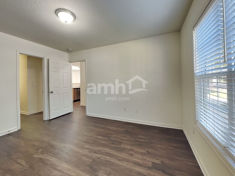 Building Photo - 133 Tudor Downs Rd