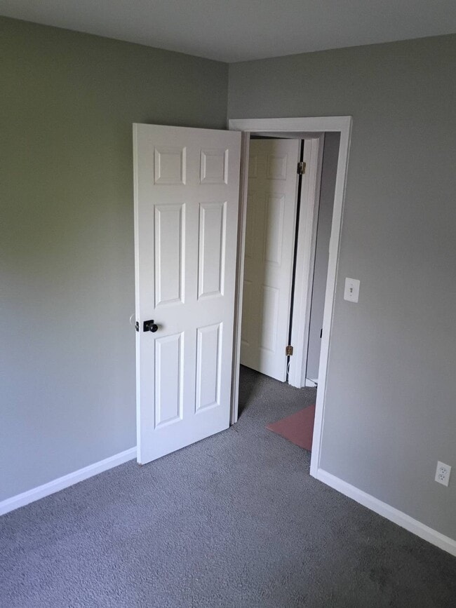 Building Photo - 8901 Harkate Way