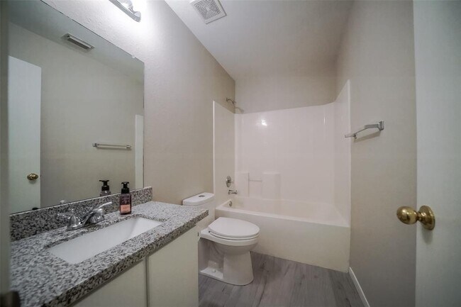 Building Photo - 3106 Centennial Village Dr