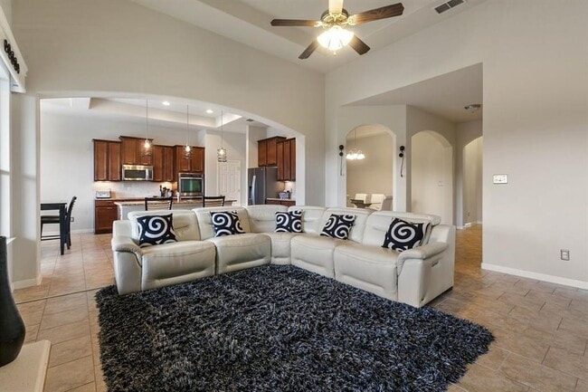 Building Photo - 2602 Lou Hollow Pl