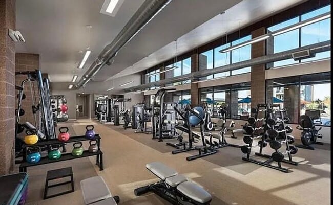 Building Photo - 1714 W Jeanine Dr