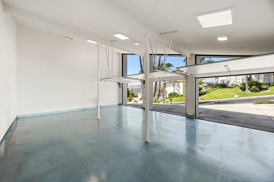 Building Photo - 275 S Owens Dr