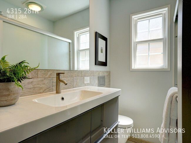 Building Photo - 4315 28th-